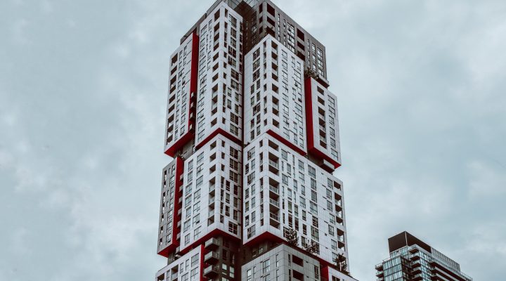 https://www.shopify.com/stock-photos/photos/modern-city-architecture?q=condo+free